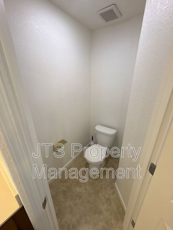Beautiful Gated Community Sacramento Home for rent! property image