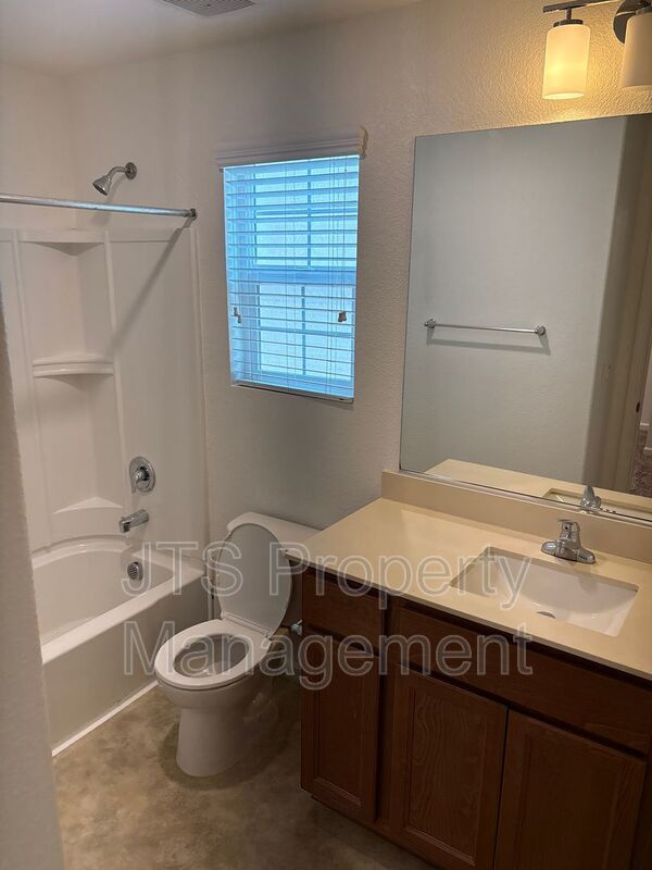 Beautiful Gated Community Sacramento Home for rent! property image