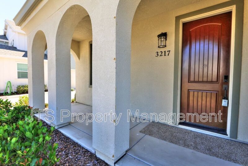 Incredible Gated Solar Folsom Home with clubhouse access! property image