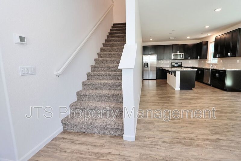 Incredible Gated Solar Folsom Home with clubhouse access! property image