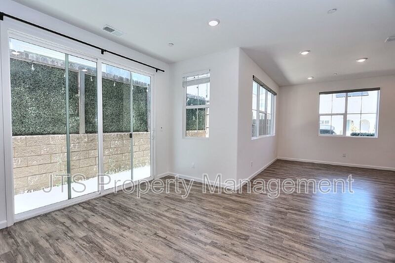 Incredible Gated Solar Folsom Home with clubhouse access! property image