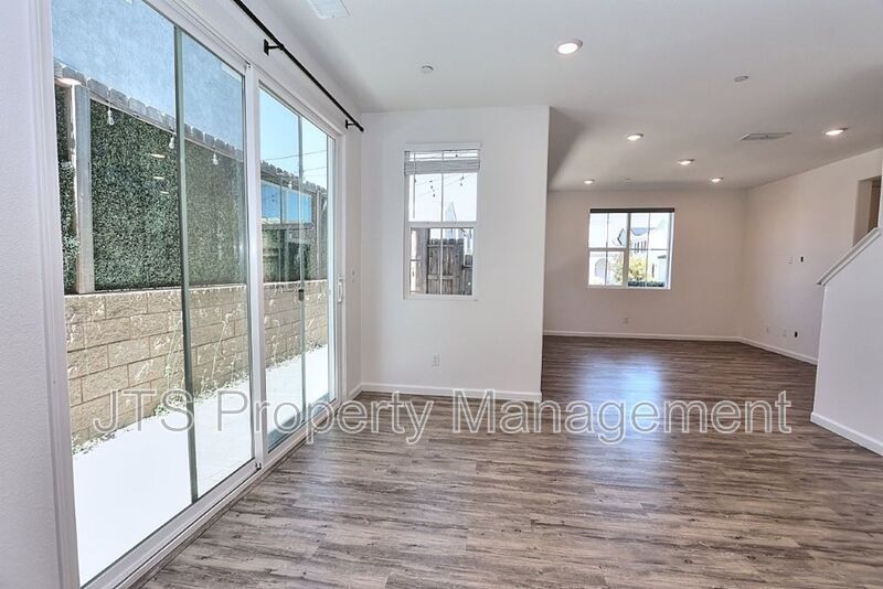 Incredible Gated Solar Folsom Home with clubhouse access! property image