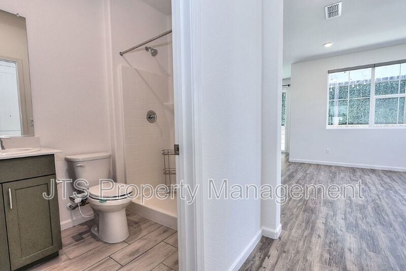 Incredible Gated Solar Folsom Home with clubhouse access! property image