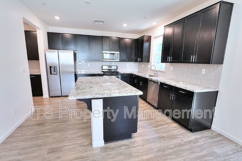 Incredible Gated Solar Folsom Home with clubhouse access! property image