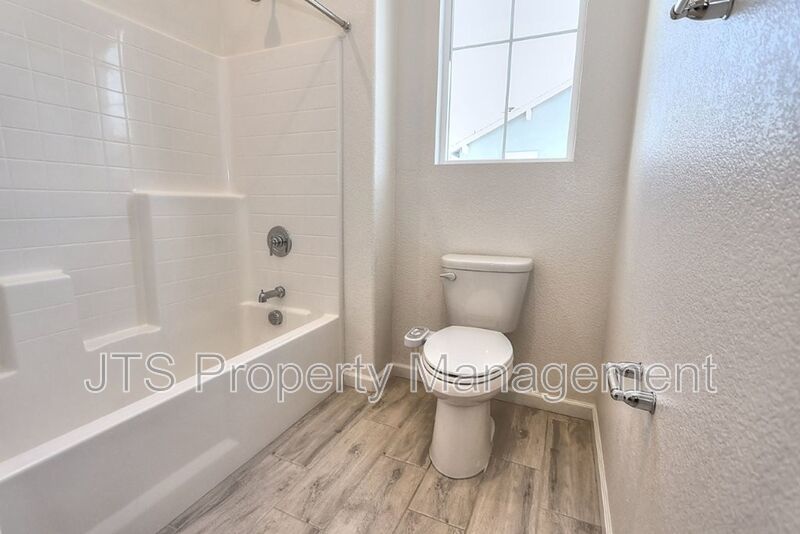 Incredible Gated Solar Folsom Home with clubhouse access! property image