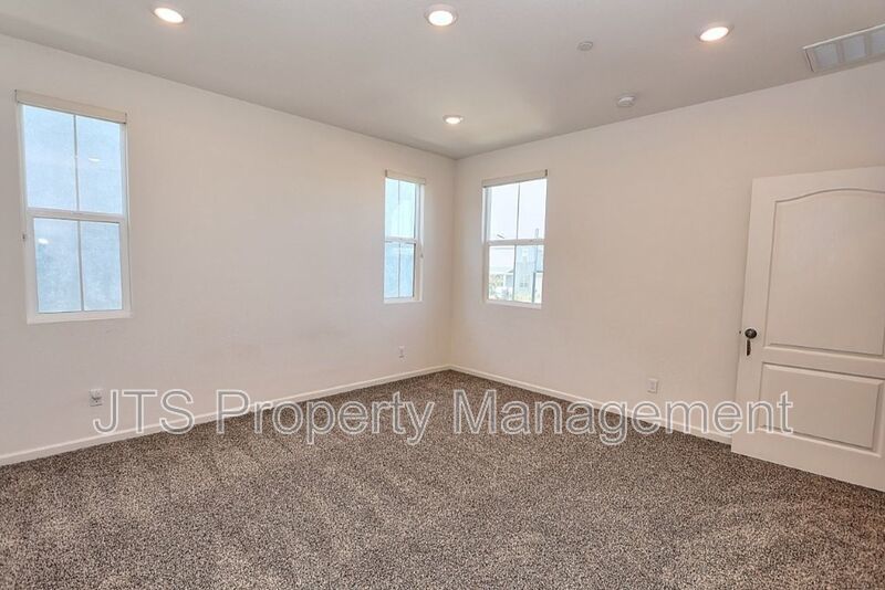 Incredible Gated Solar Folsom Home with clubhouse access! property image
