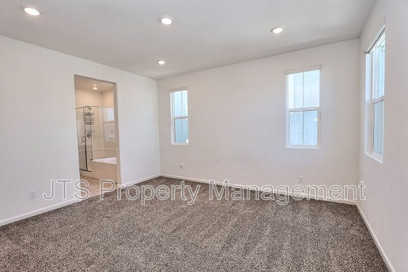 Incredible Gated Solar Folsom Home with clubhouse access! property image