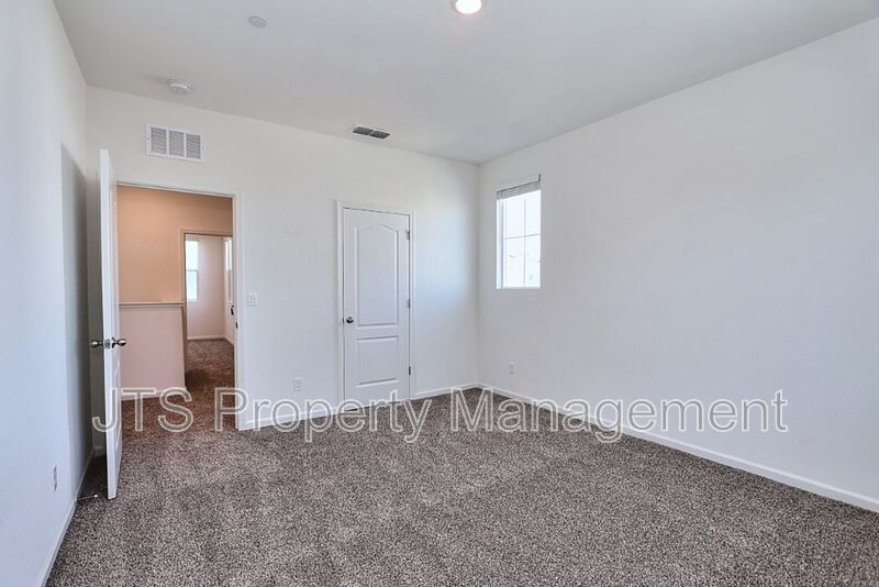 Incredible Gated Solar Folsom Home with clubhouse access! property image