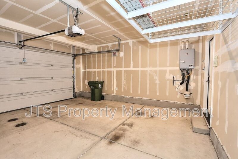 Incredible Gated Solar Folsom Home with clubhouse access! property image