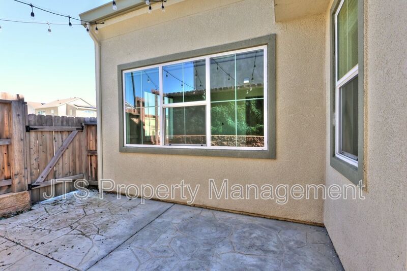 Incredible Gated Solar Folsom Home with clubhouse access! property image