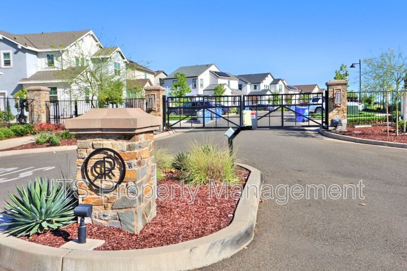 Incredible Gated Solar Folsom Home with clubhouse access! property image