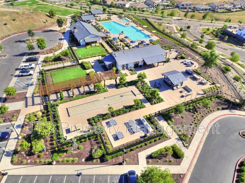 Incredible Gated Solar Folsom Home with clubhouse access! property image