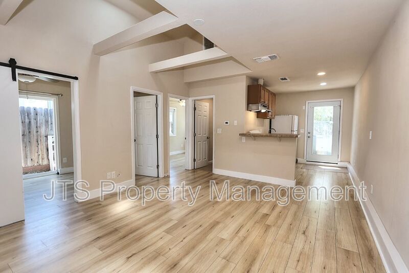 Cozy Carmichael Unit Available Soon! property image