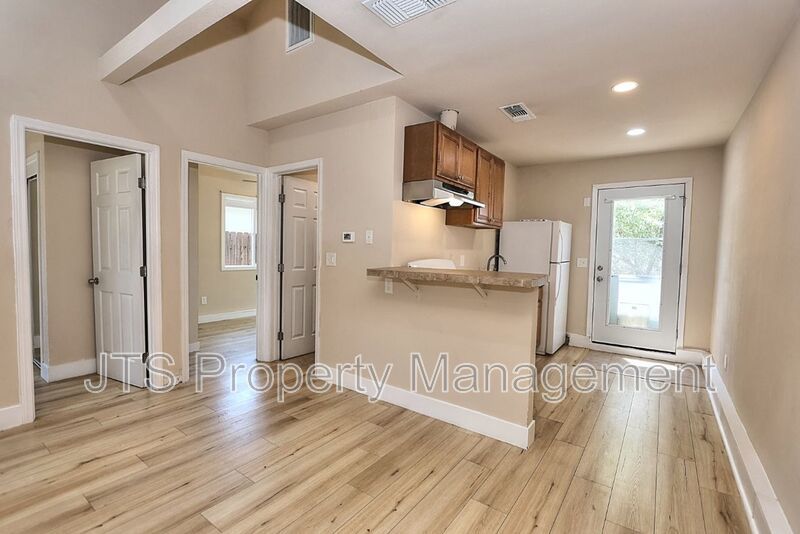 Cozy Carmichael Unit Available Soon! property image