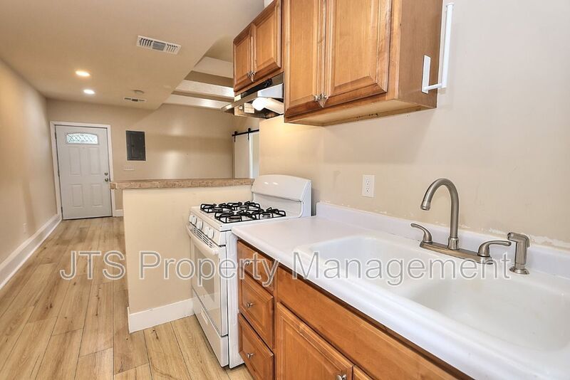 Cozy Carmichael Unit Available Soon! property image