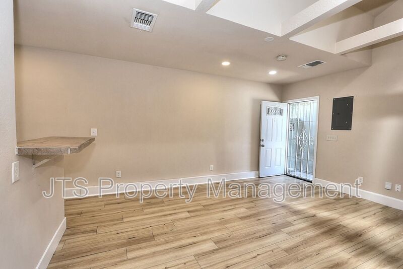 Cozy Carmichael Unit Available Soon! property image