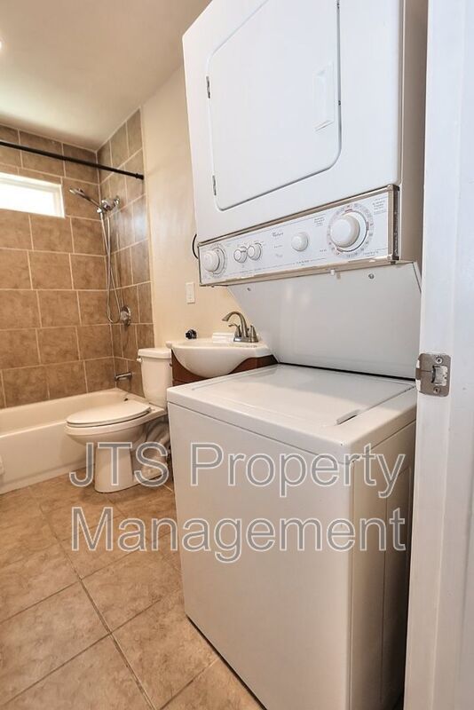 Cozy Carmichael Unit Available Soon! property image