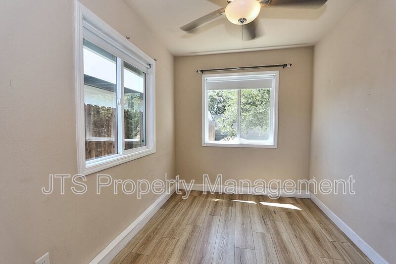 Cozy Carmichael Unit Available Soon! property image