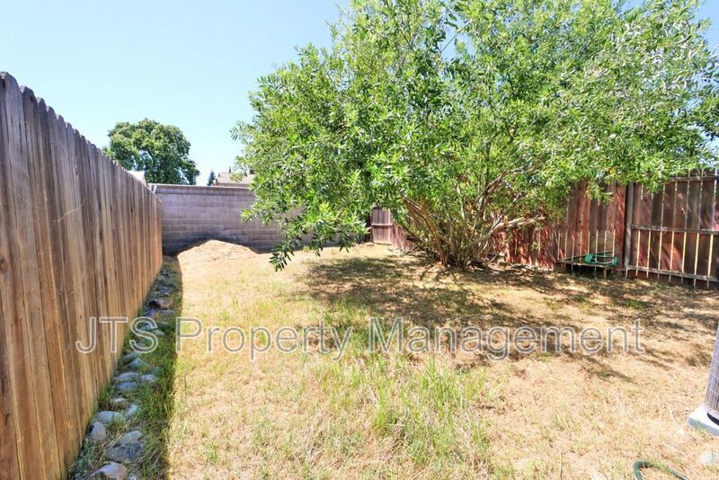 Cozy Carmichael Unit Available Soon! property image
