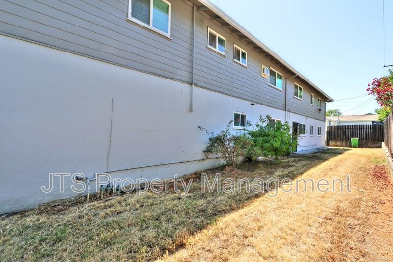 Updated Upstairs 1 Bedroom Across the Street from UC Davis! property image
