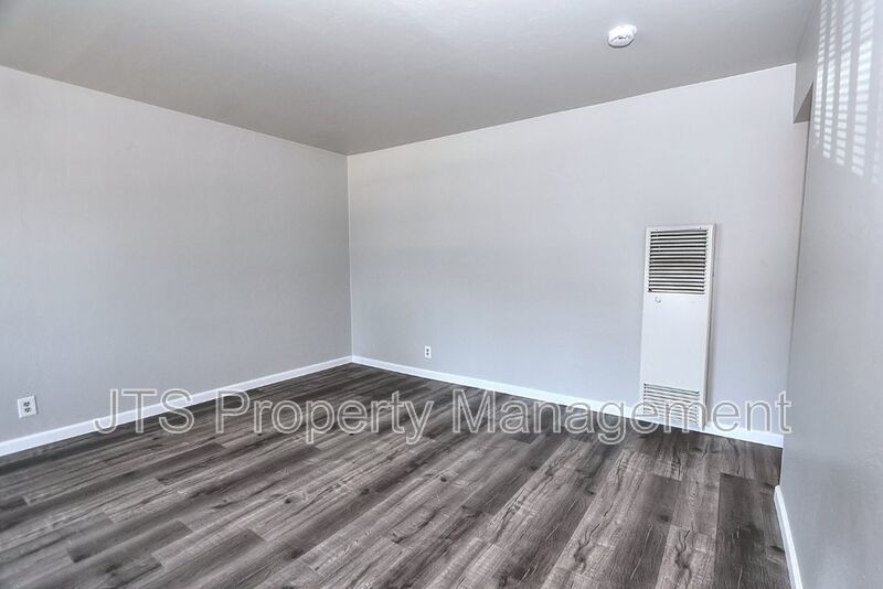 Updated Upstairs 1 Bedroom Across the Street from UC Davis! property image