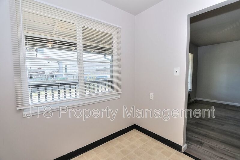 Updated Upstairs 1 Bedroom Across the Street from UC Davis! property image