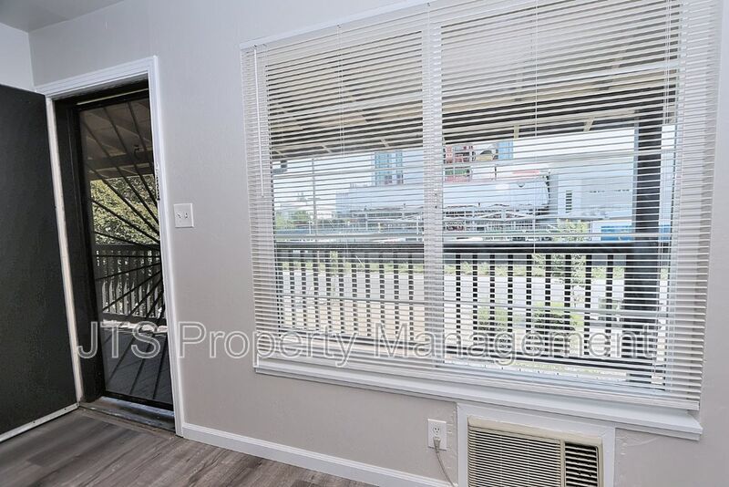 Updated Upstairs 1 Bedroom Across the Street from UC Davis! property image