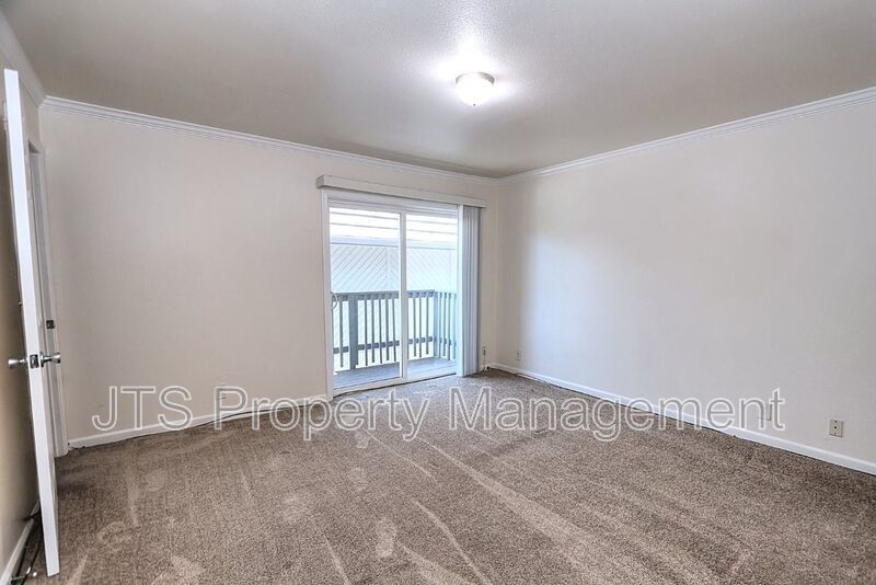 Condo For Rent Steps From Community Pool! property image
