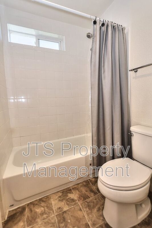 Condo For Rent Steps From Community Pool! property image