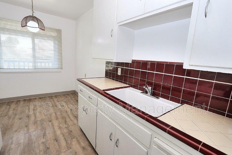Upper Level Apartment Across From UC Davis Medical Center! property image