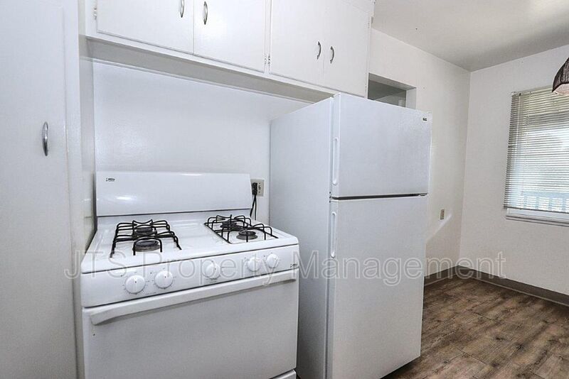 Upper Level Apartment Across From UC Davis Medical Center! property image