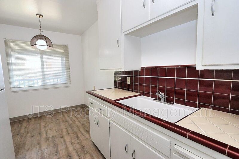 Upper Level Apartment Across From UC Davis Medical Center! property image
