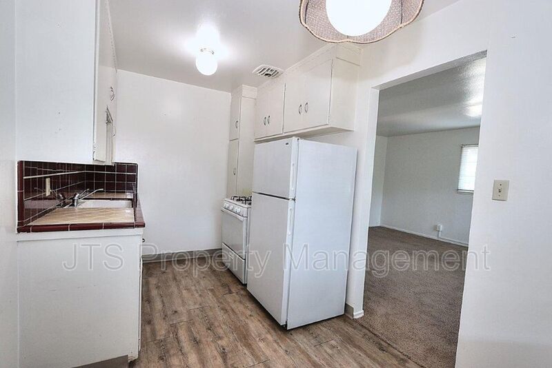 Upper Level Apartment Across From UC Davis Medical Center! property image