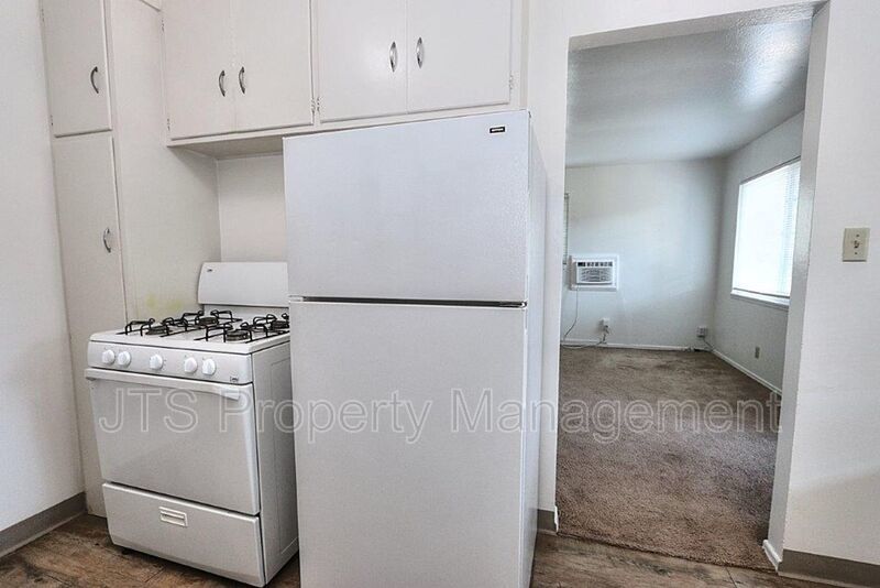 Upper Level Apartment Across From UC Davis Medical Center! property image