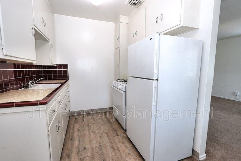 Upper Level Apartment Across From UC Davis Medical Center! property image