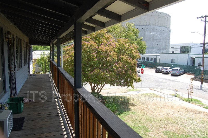 Upper Level Apartment Across From UC Davis Medical Center! property image