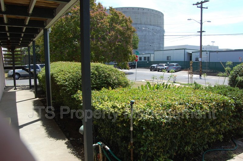 Upper Level Apartment Across From UC Davis Medical Center! property image