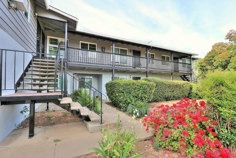 Upper Level Apartment Across From UC Davis Medical Center! property image