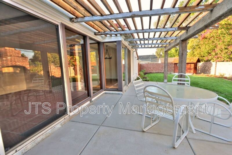 Newly Remodeled Home in Lincoln for Rent Now! property image