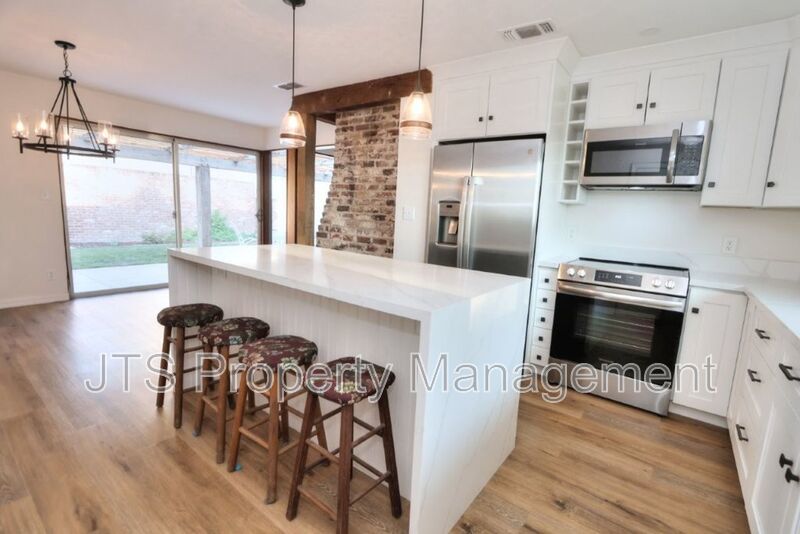 Newly Remodeled Home in Lincoln for Rent Now! property image