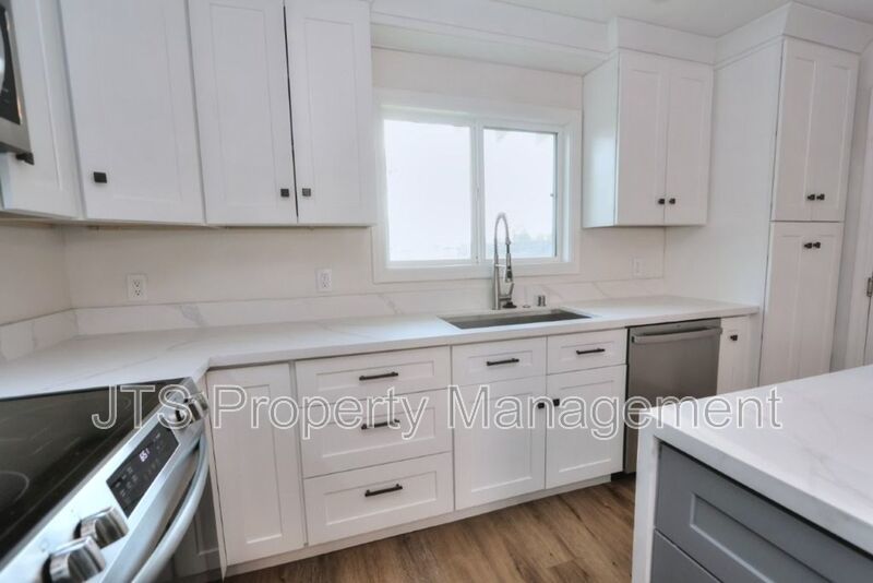 Newly Remodeled Home in Lincoln for Rent Now! property image