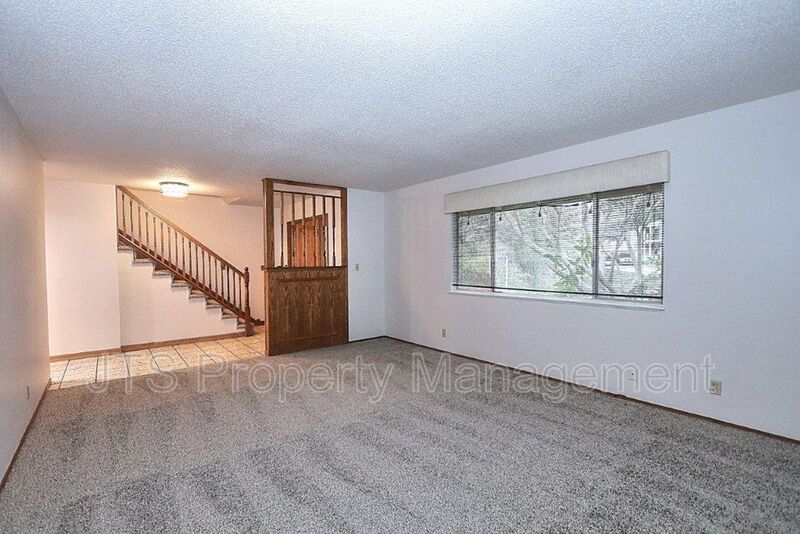 Fair Oaks Beauty off Winding Way- Available Soon! property image