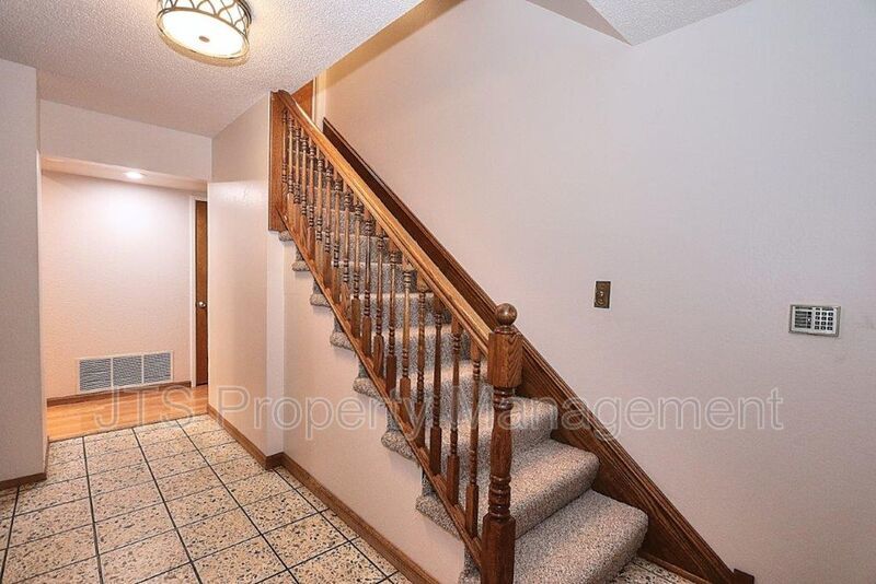 Fair Oaks Beauty off Winding Way- Available Soon! property image