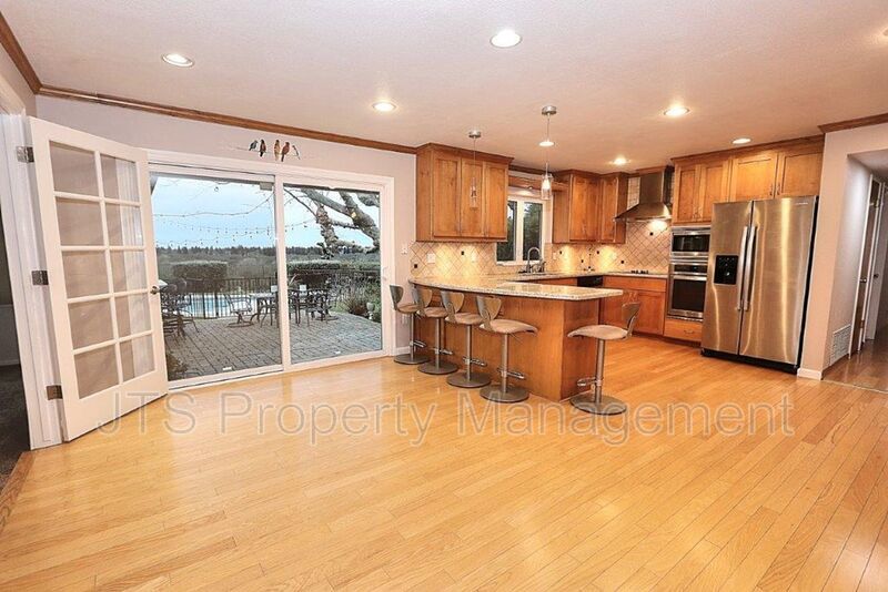 Fair Oaks Beauty off Winding Way- Available Soon! property image