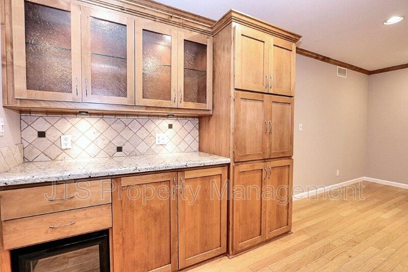 Fair Oaks Beauty off Winding Way- Available Soon! property image