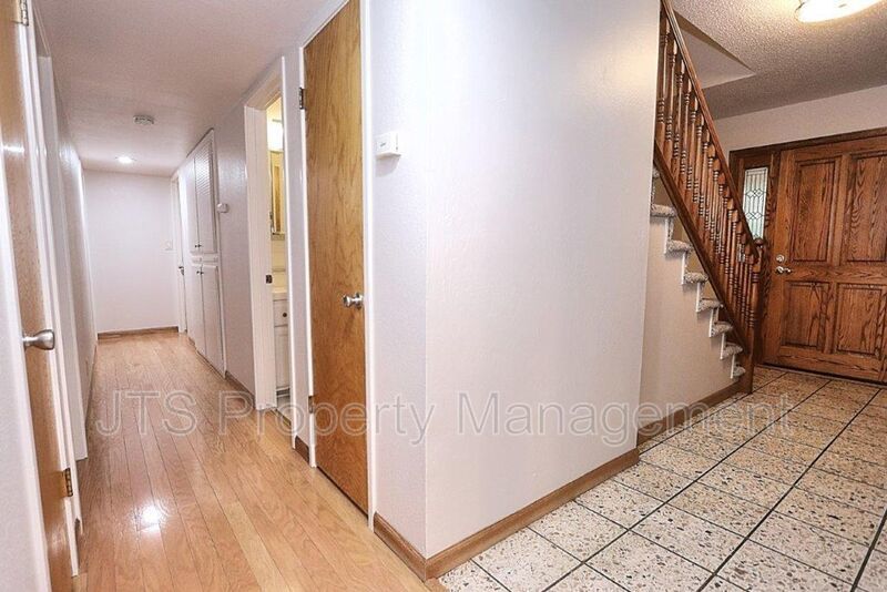Fair Oaks Beauty off Winding Way- Available Soon! property image