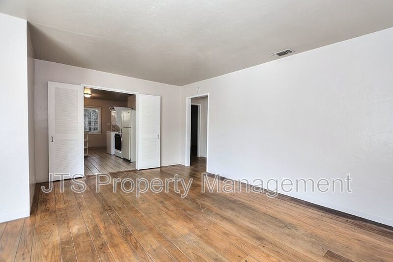 Nice 2 bed Duplex Coming Available Now! property image