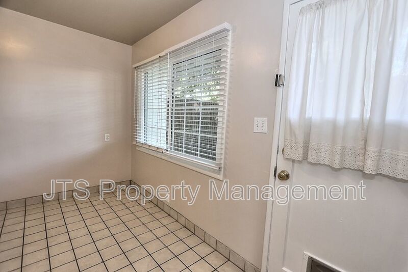 Nice 2 bed Duplex Coming Available Now! property image