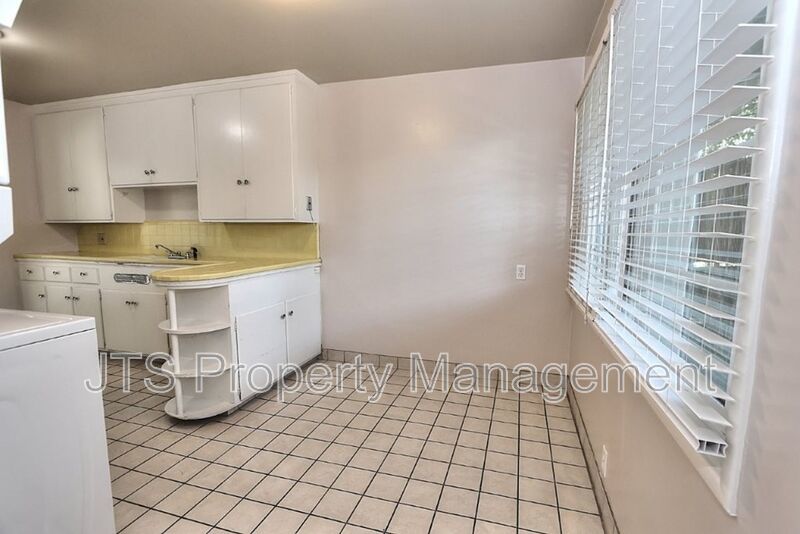 Nice 2 bed Duplex Coming Available Now! property image