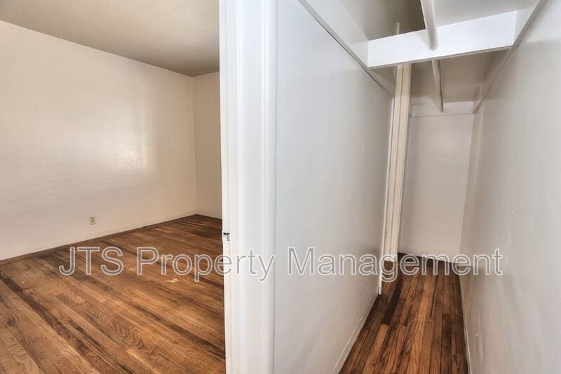 Nice 2 bed Duplex Coming Available Now! property image